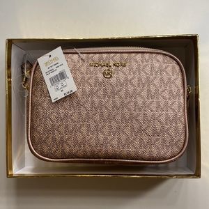 NWT MICHAEL KORS ROSE GOLD DOUBLE ZIPPER WRISTLET